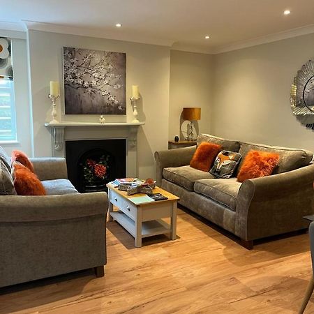Luxury Refurbished 2 Bedroom Regency Apartment Челтнем Екстер'єр фото